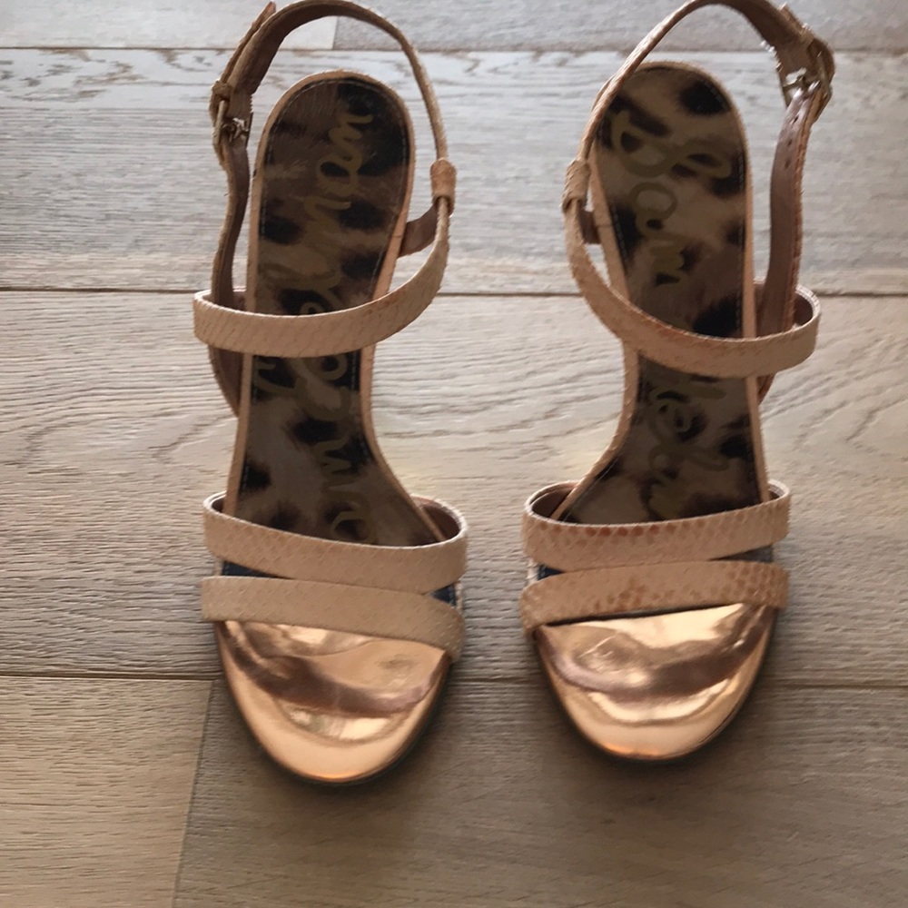 High heal sandal
